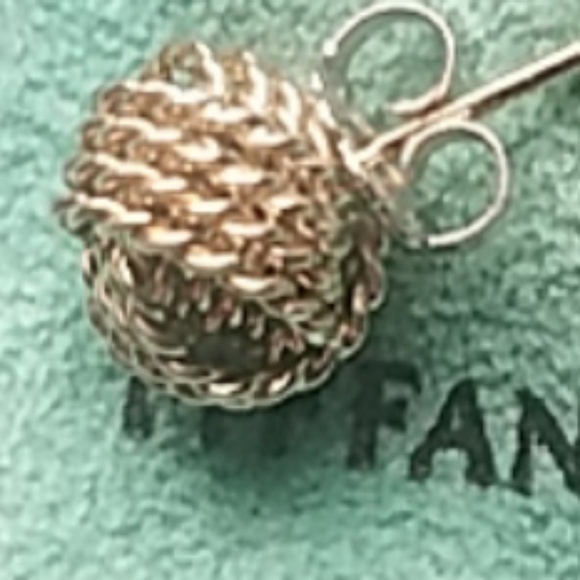 A❣uthentic❣ Tiffany & Co earings